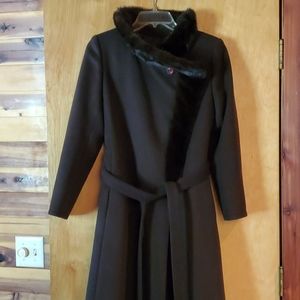 Amazing Vintage Wool Coat with Mink trim